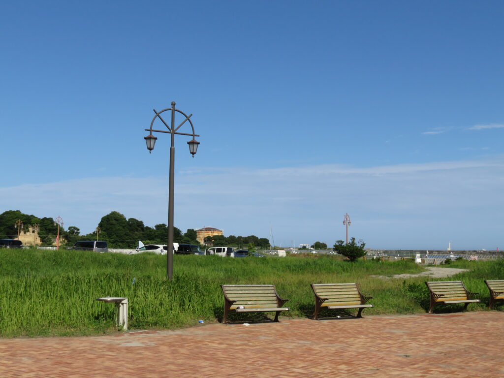 ベンチ01
