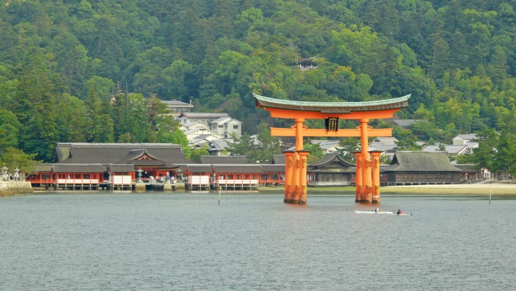 厳島神社